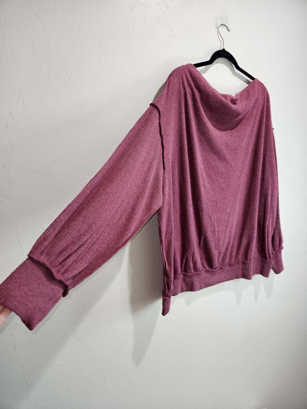 We The Free People Ribbed Off-Shoulder Sweater - Mauve Pink Womens Size Large - Picture 7 of 11